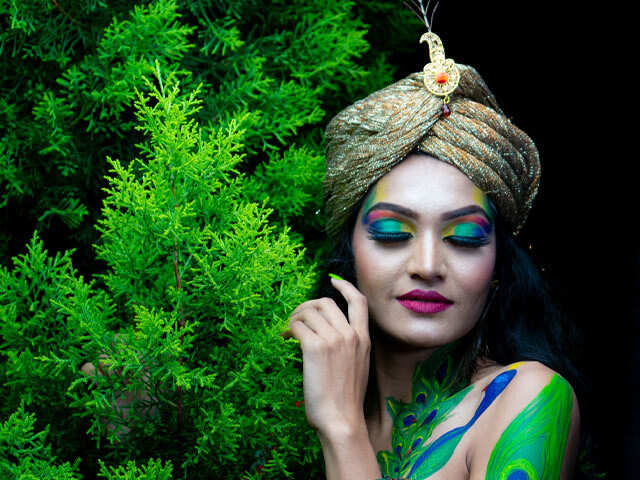 Green makeup ideas for Day 3 of Navratri