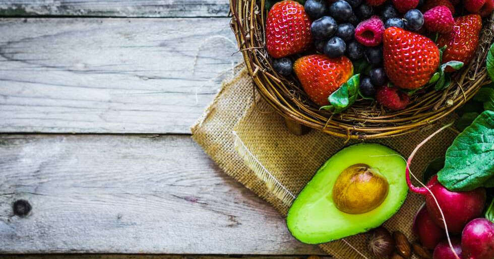 5 Low-Carb Fruits To Eat On A Keto Diet - Vimarsana News