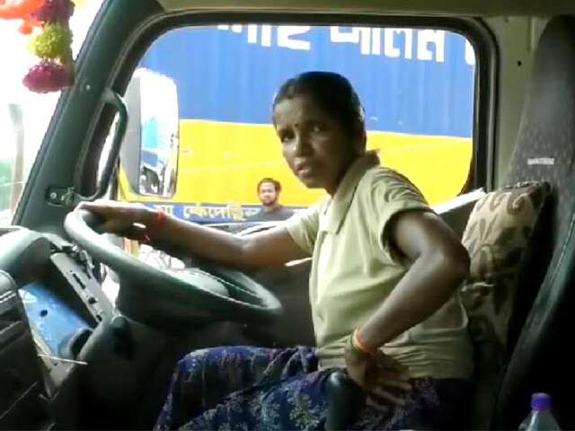 TN Truck Driver Annapoorani Crosses Bangladesh Border, First Woman to Do So