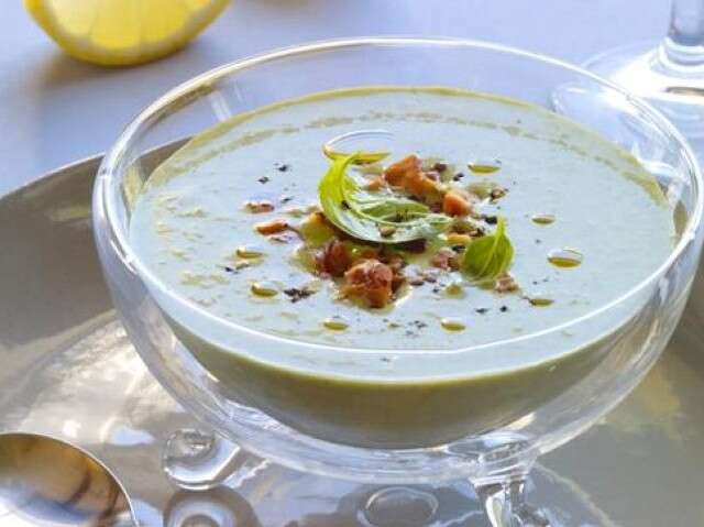 Cool Off With Chilled Zucchini & Basil Soup