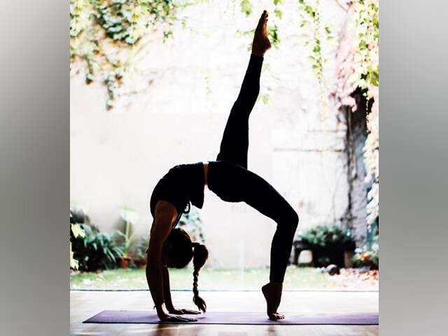 Reach for the Sky in Raised Hands Pose (Urdhva Hastasana) | Essential yoga  poses, Yoga postures, Yoga poses