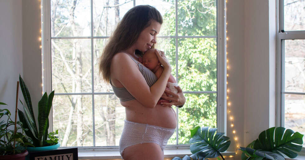 Mindfulness Tips For New Mothers To Help Them Unwind And Heal - Vimarsana News