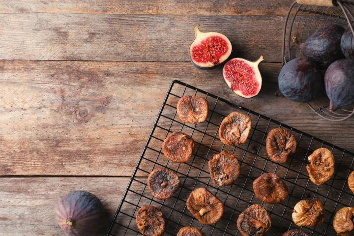 Balance your blood sugar with figs - dried figs