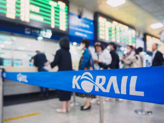 Budget tips for South Korea for KPop fans - take the Korail trains