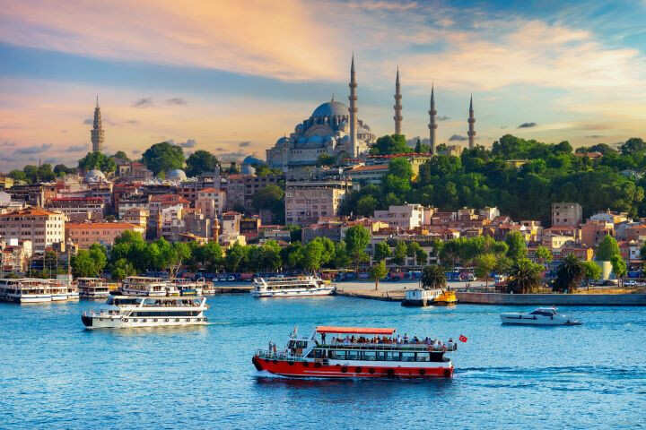 Don't miss these incredible flight stops - Istanbul