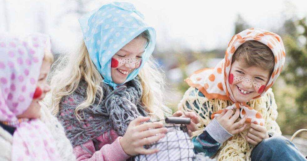5 Heartwarming Easter Traditions From Across the Globe - Vimarsana News