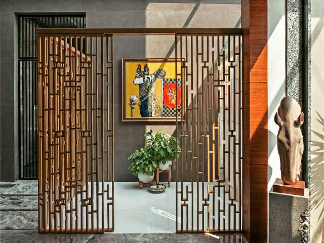 One of the elements in trendy but timeless architecture is bold geometry. Image - 42MM Architecture