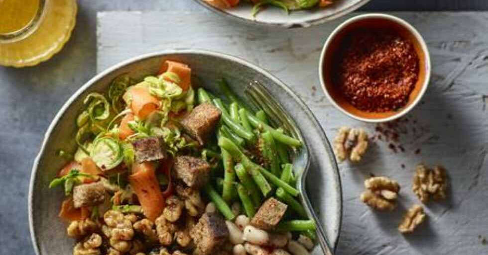 Try Something Different: Vegan Bean And Walnut Buddha Bowl