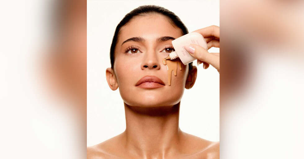 6 Liquid Highlighters For That Natural ‘Lit From Within’ Party Glow 