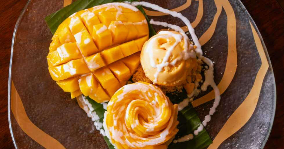 Probieren Sie einen thailändischen Klassiker: Klebreis mit Mango