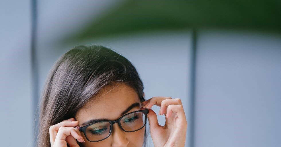 7 einfache Schritte, damit Ihre Brille auch bei Schweißbildung nicht von ...