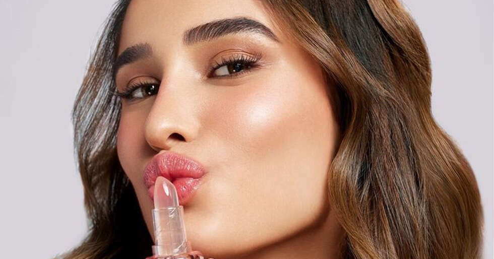 ⁠7 ‘Lip Basting’ Steps to Cure Cracked Lips Before Valentine’s