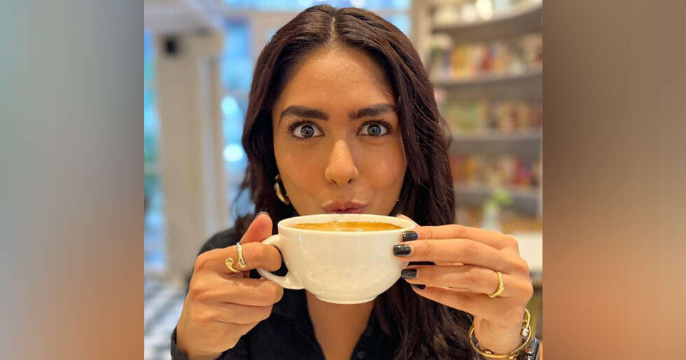 7 Herbal Teas That Naturally Soothe Monsoon Stomach Upsets Fast