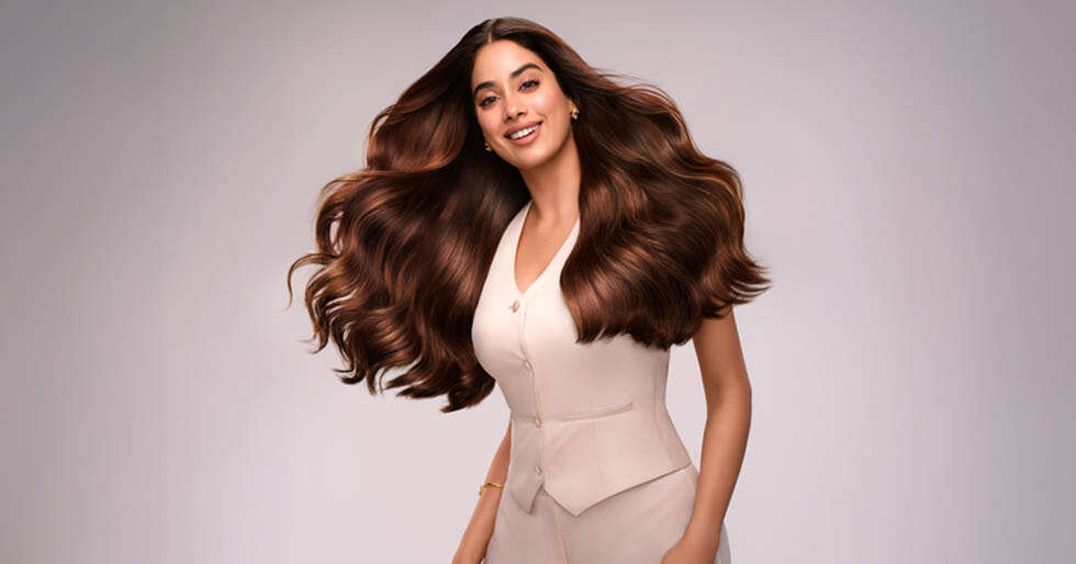 The Impact of Heat Styling, Pollution & Colouring on Hair and How to ...