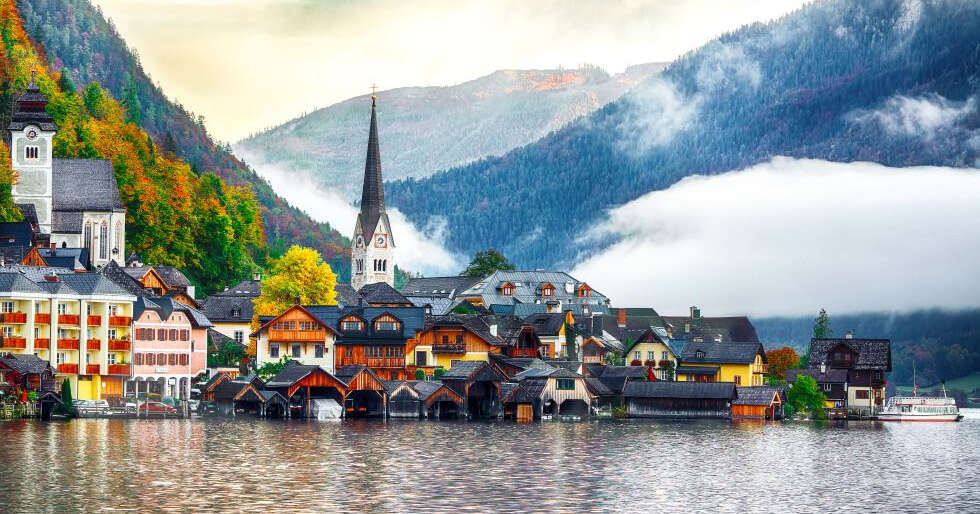 Hallstatt, Austria: The Lakeside Village So Pretty China Built A Replica