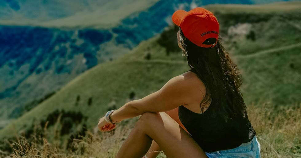 7 Ways to Practice Awe Dosing To Make Your Daily Problems Feel Smaller