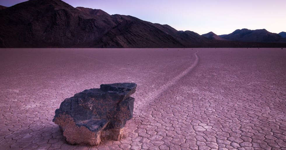 Das Geheimnis der segelnden Steine im Death Valley