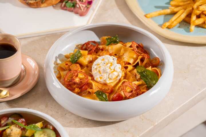 Brunch & Cake's Pomodoro & Burrata Pasta is perfect to get your fix on World Pasta Day