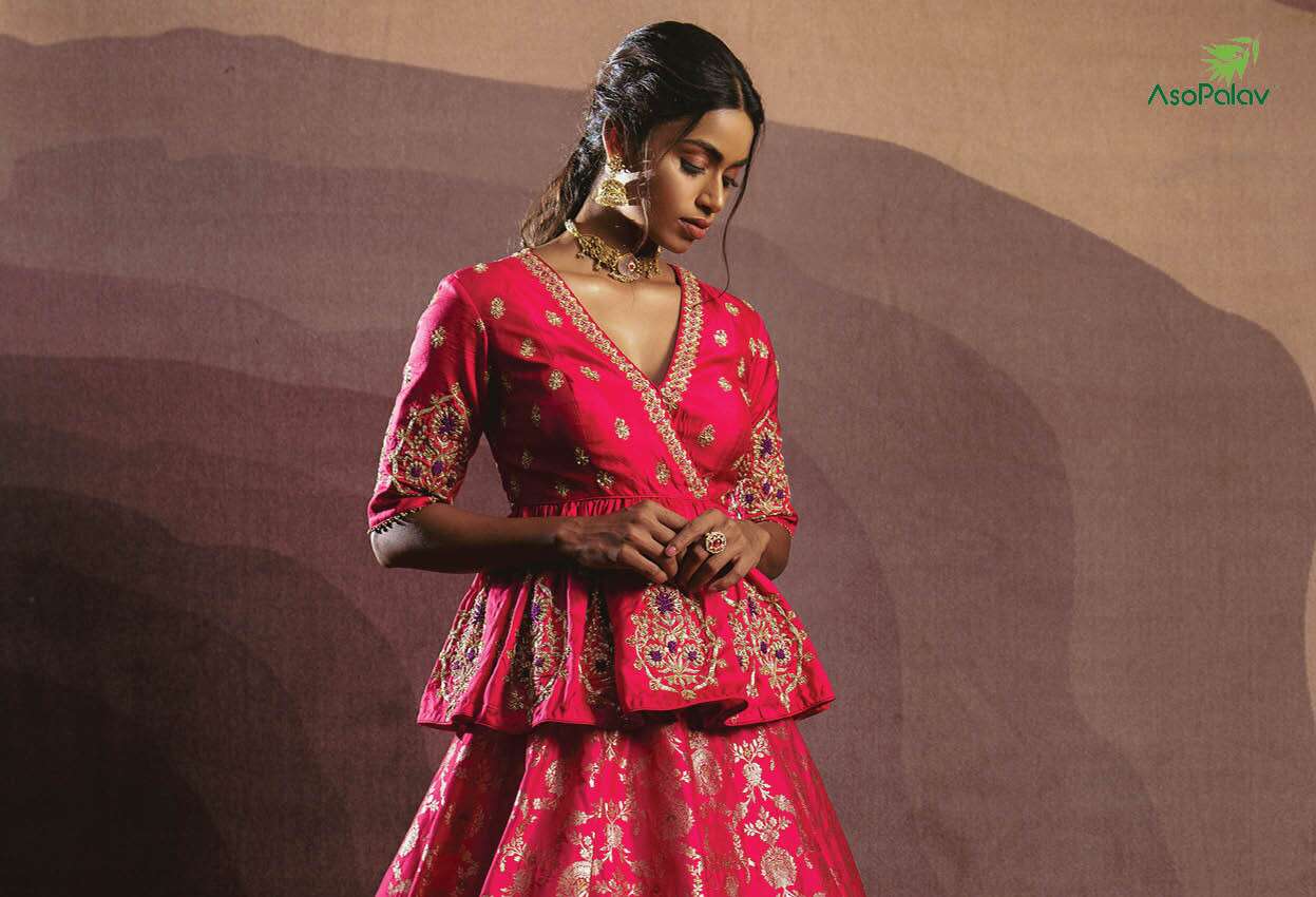 Be an extraordinary bride who expresses every mood of herself through her silhouettes with Asopalav.