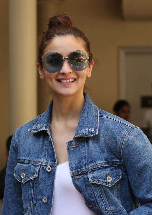 Bizarre habits of Alia, Shraddha, Sonam, Soha and Siddharth Bizarre habits of Alia, Shraddha, Sonam, Soha and Siddharth