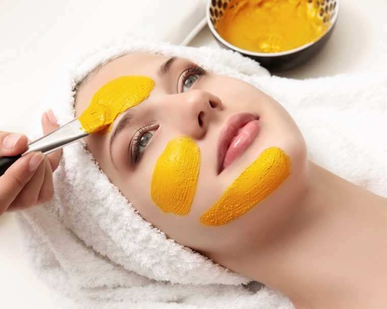 turmeric honey and lemon face mask