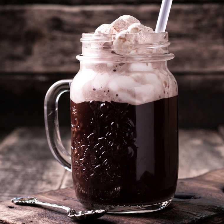 three-ways-to-serve-hot-chocolate-femina-in