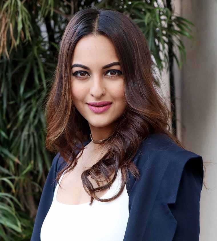 Sonakshi Sinha's hairdos are on fleek Sonakshi Sinha's hairdos are on fleek