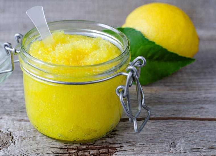 Honey and lemon de-tan sugar scrub