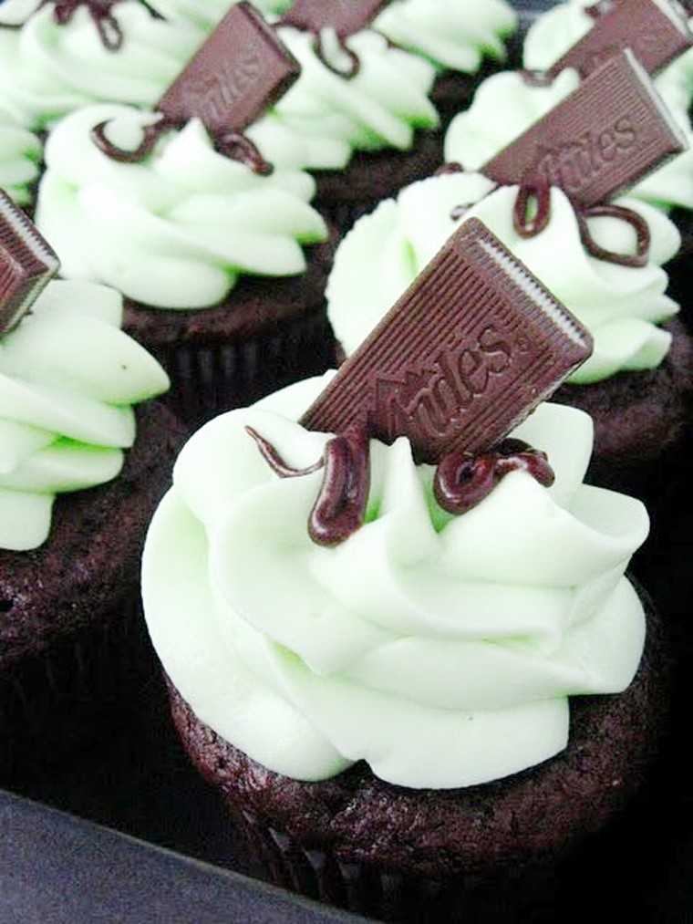 chocolate peppermint frosting
