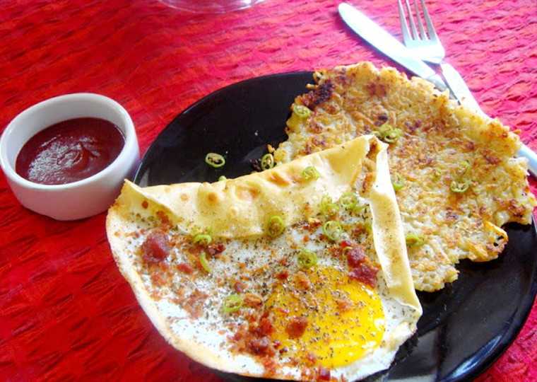 omelette potato crepe plate