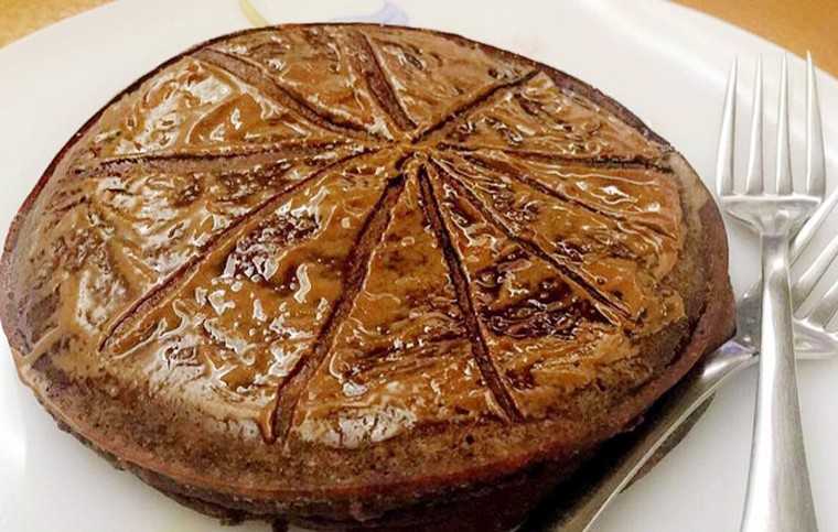 salted caramel chocolate pancake