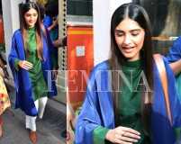 Sonam Kapoor shows us how to colour block like a pro