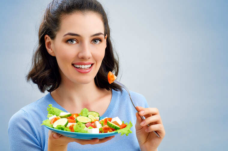 girl eating healthy food