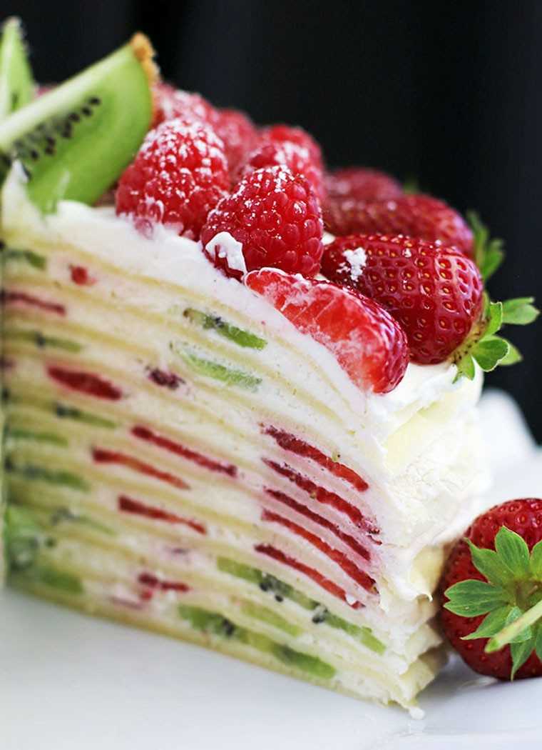 Fruit crepe cake by @valyastasteofhome