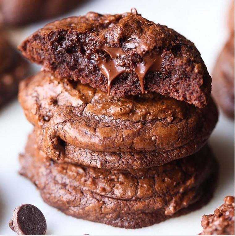 Intense chocolate truffle cookies