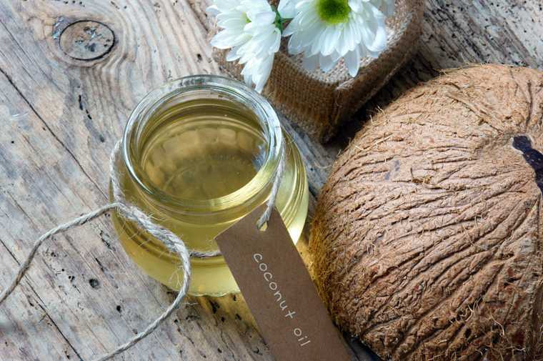 Coconut Oil and Honey Face Pack for dry skin