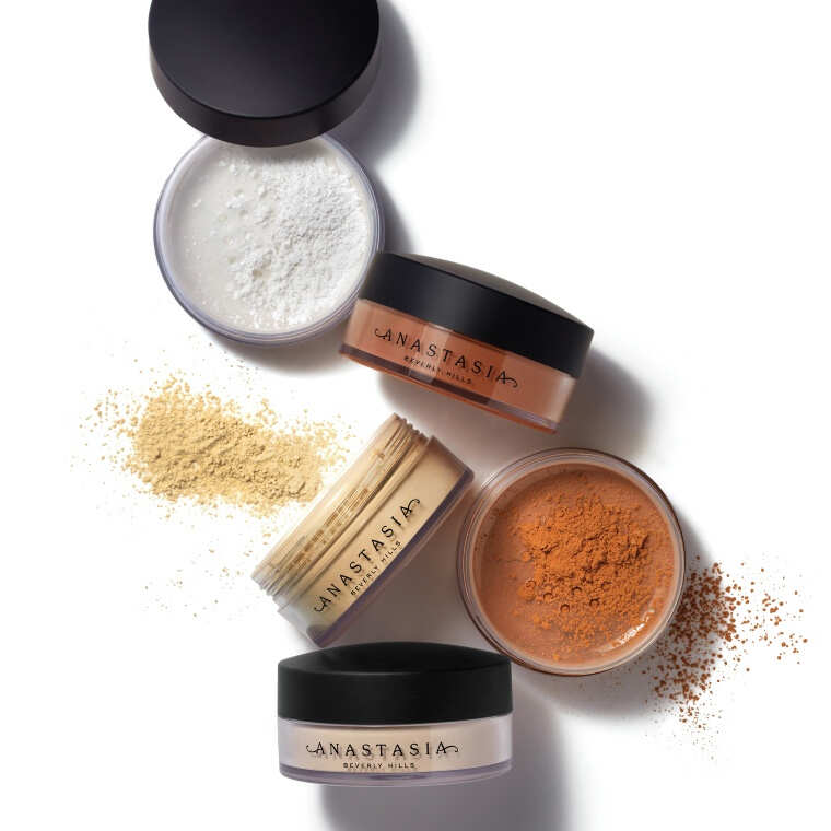 Moderate Fine Powder 7 Ultra-Fine Setting Powders That Blur Pores Without Looking Cakey ...