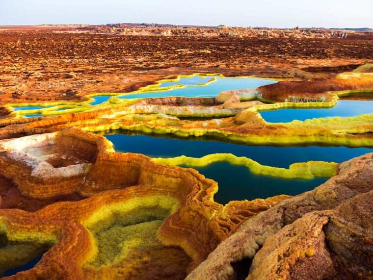 1 The Danakil Depression in Ethiopia is a result of the continental rift i