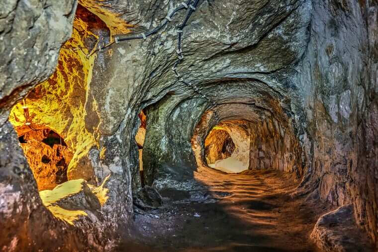 4 The underground city of Derinkuyu in Turkey allowed community living at scale
