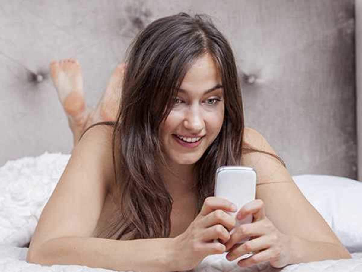 1200px x 900px - Sexy good morning texts to wake him up | Femina.in