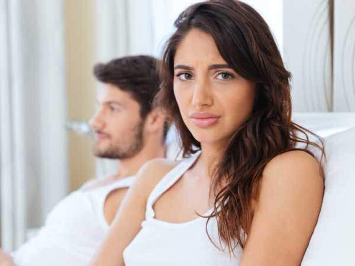 Annoying things men do during oral sex | Femina.in