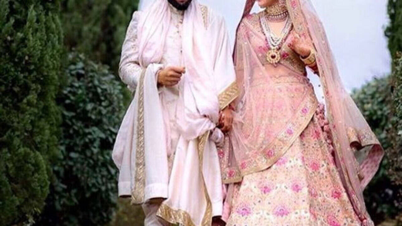 virat kohli wedding dress designer Classy Brides  | Throwback to everybody's favourite and the perfect  Bollywood wedding Happy anniversary @virat.kohli @anushkasharma
