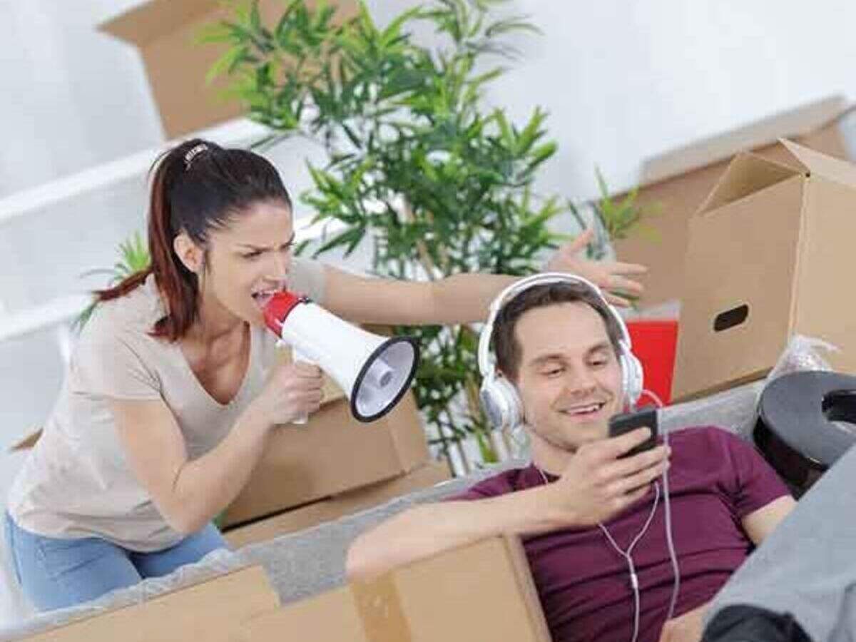How to deal with a lazy boyfriend | Femina.in How to deal with a lazy boyfriend | Femina.in