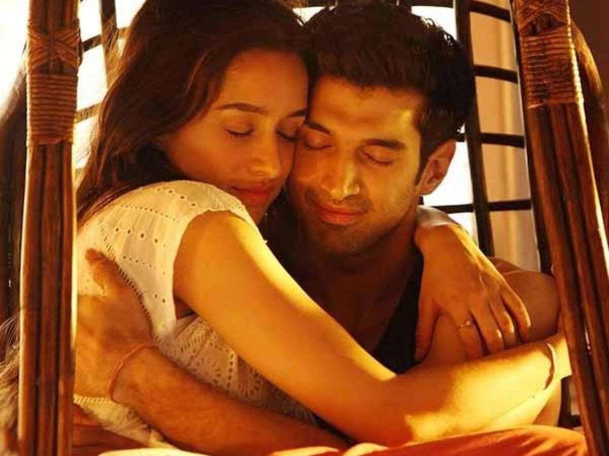 10 Signs You Have An Emotional Connection With Him | Femina.in