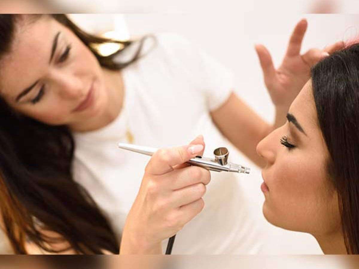Pluche pop Cusco Justitie All You Need To Know About Airbrush Makeup | Femina.in