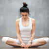 4 yoga moves..help cool down body heat in summer - 7eNEWS