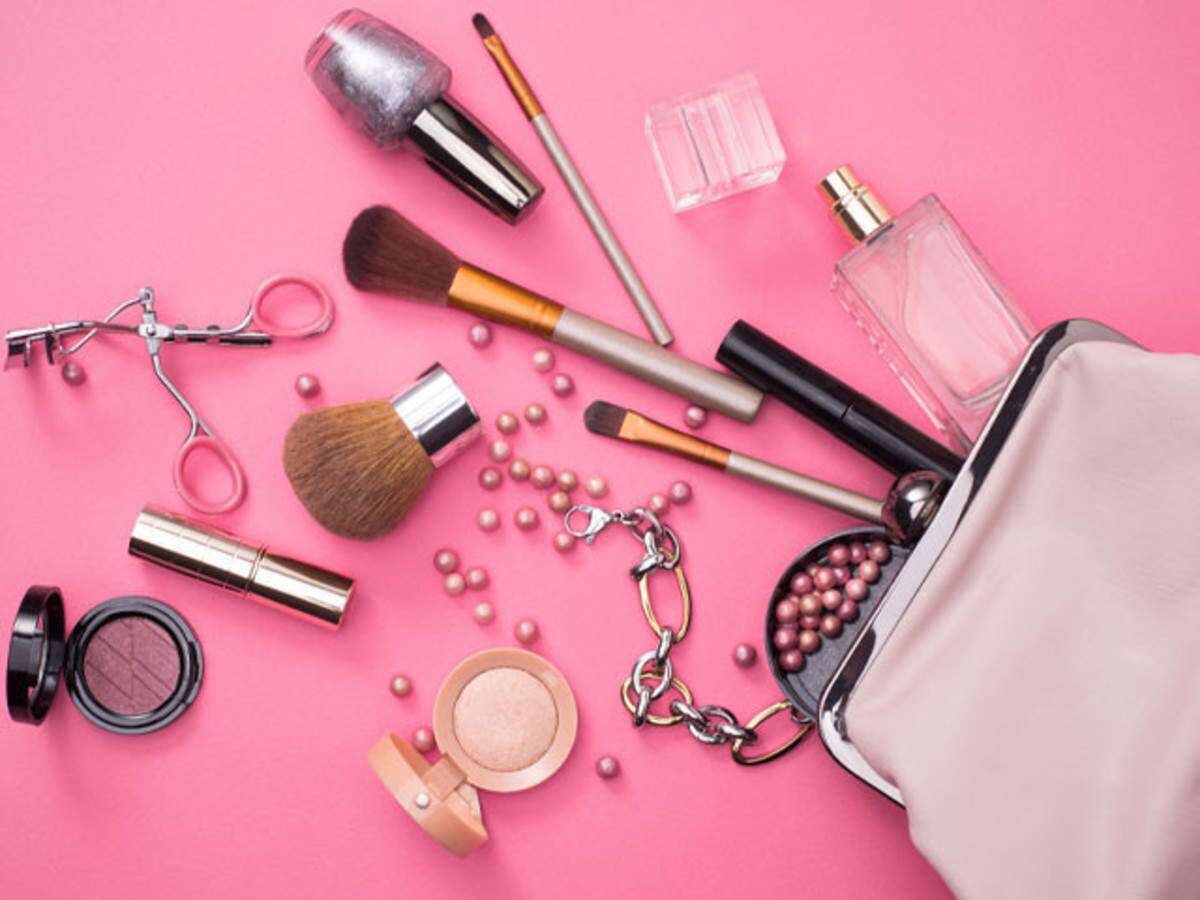 Must-Haves A Makeup Kit |