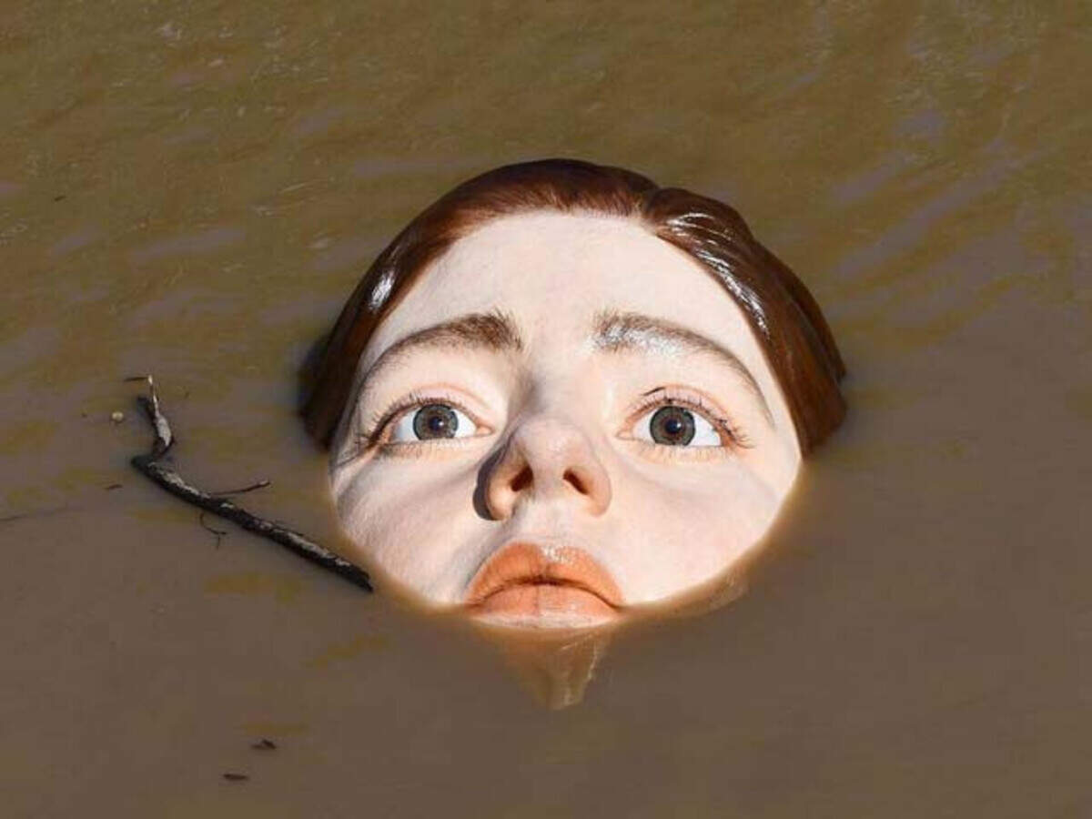 WhenWeTravelAgain: Look For The Drowning Girl Installation In Spain |  Femina.in