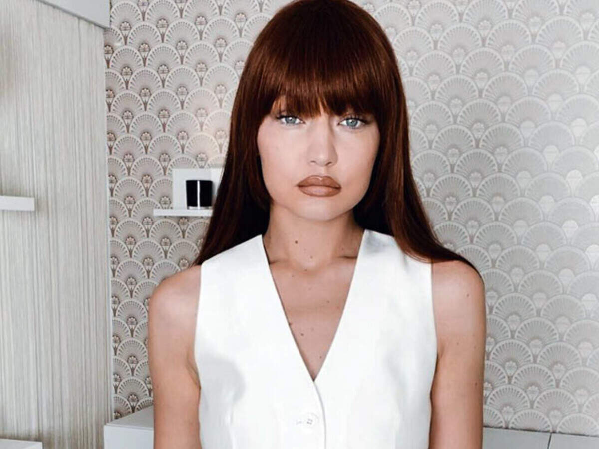 10 Celeb-Inspired Bang Hairstyles To Copy ASAP 10 Celeb-Inspired Bang Hairstyles To Copy ASAP