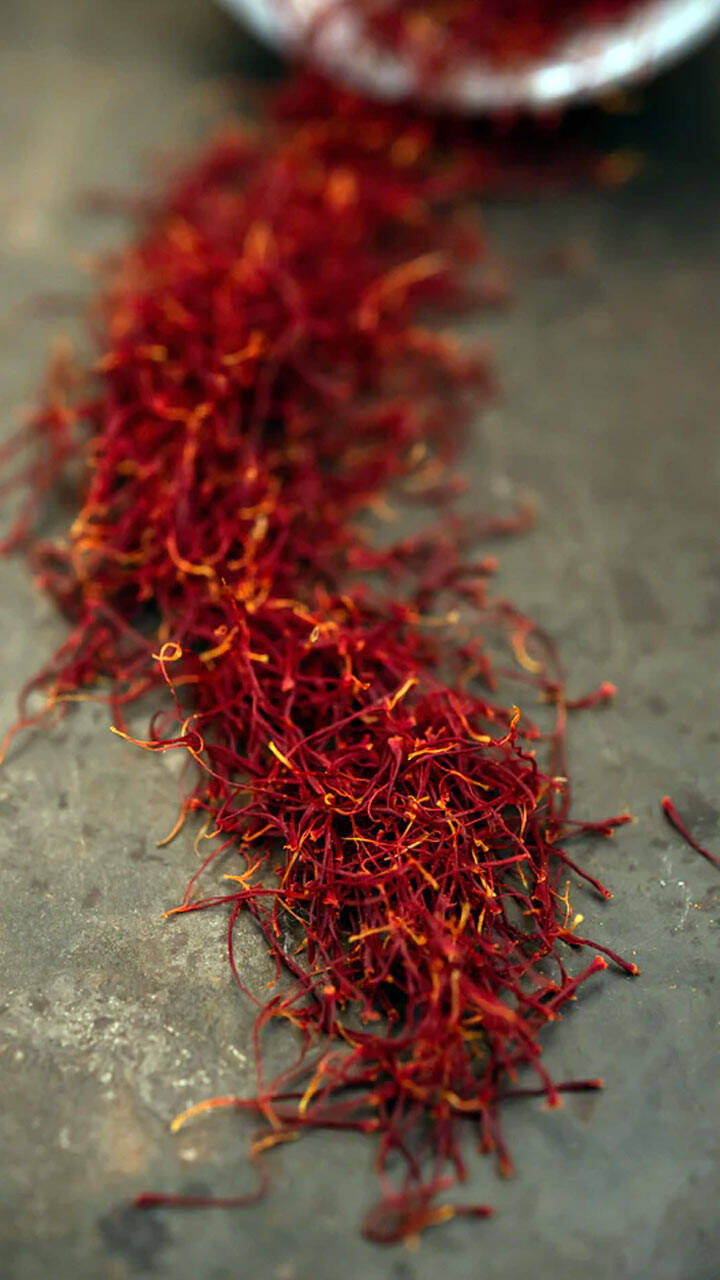 7 Unbelievable Health Benefits Of Saffron